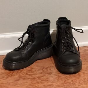 Black Women's Lace-Up Boots